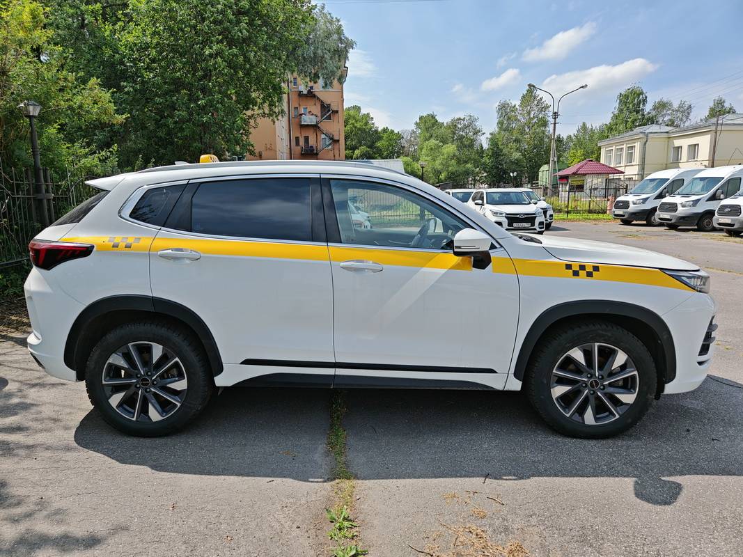 EXEED LX,  76 377 км, 2023 года в лизинг