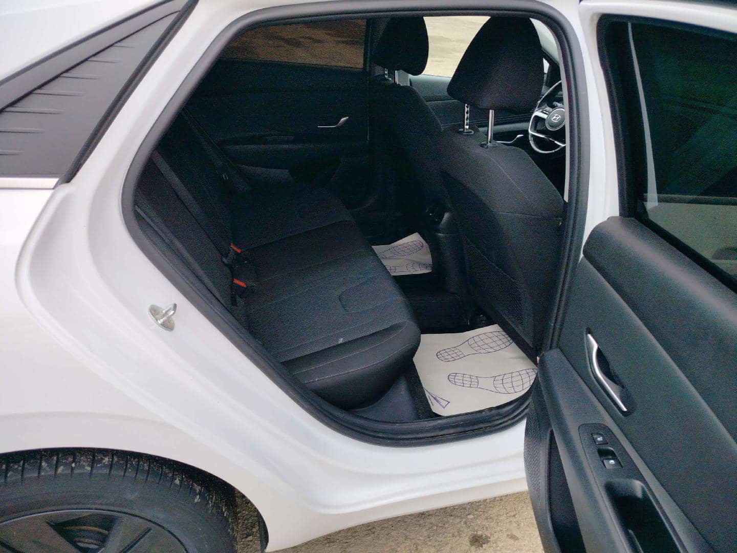 Hyundai Elantra,  27 329 км, 2022 года в лизинг