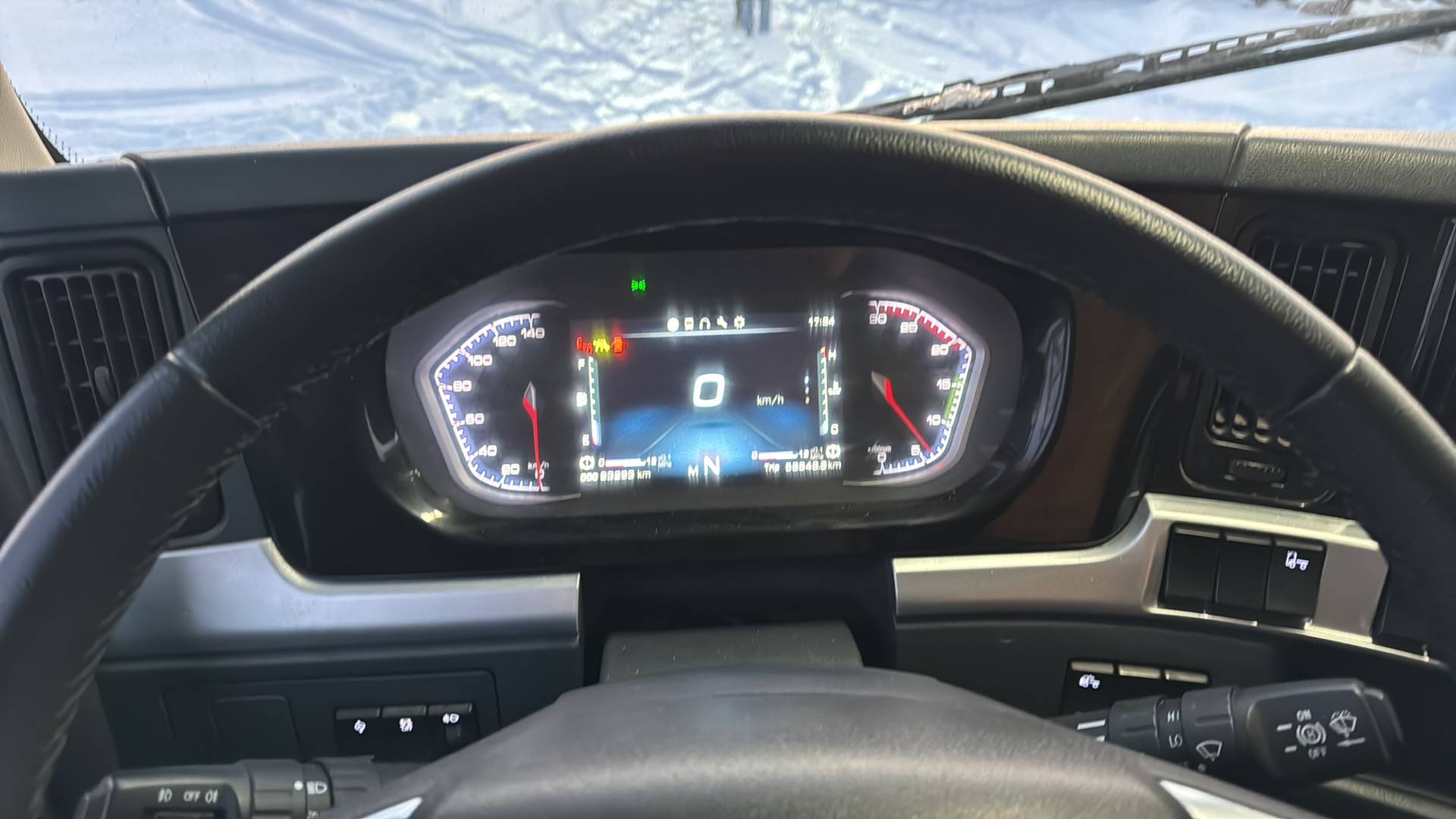 CHENGLONG LZ4181H7AB,  83 293 км, 2023 года в лизинг