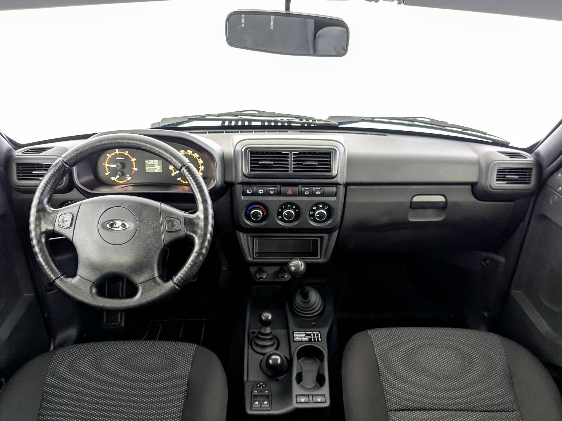 Lada Niva Legend Bronto Luxe 1.7 5MT