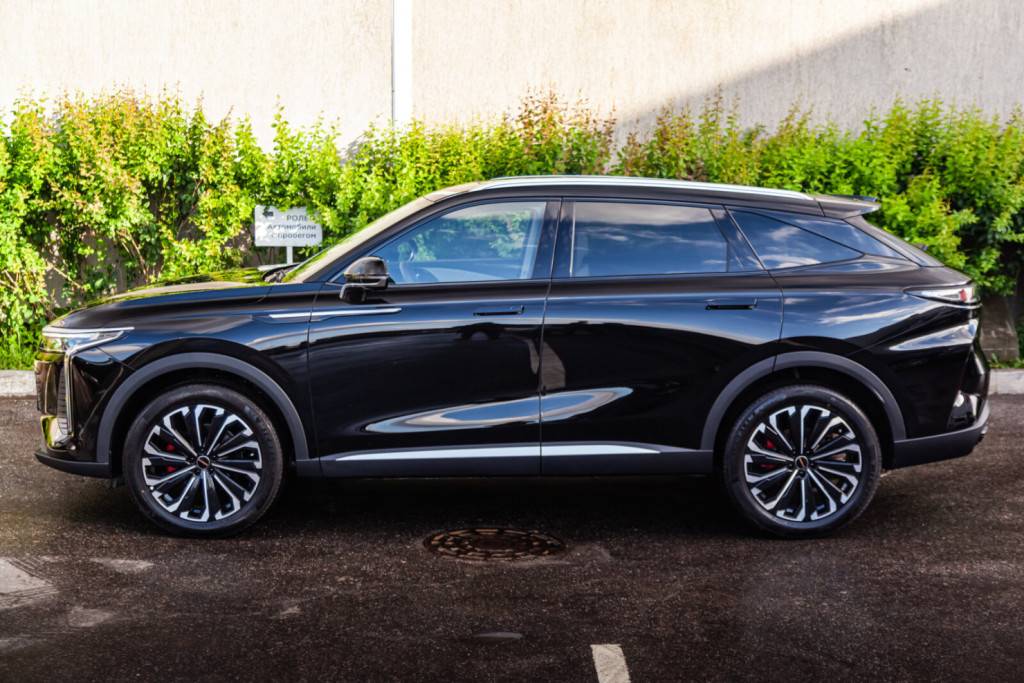 EXEED RX 2.0T 8AT Premium BI, RI, WI 4WD, IOV