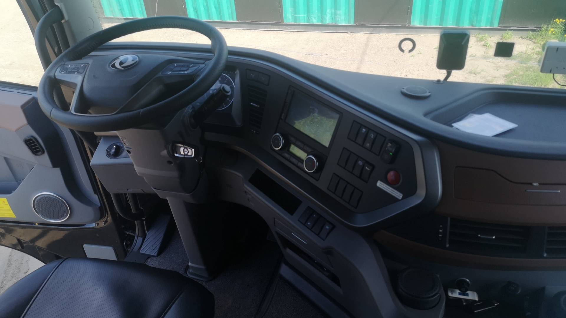 DongFeng DFH4271 6x4,  74 837 км, 2024 года в лизинг
