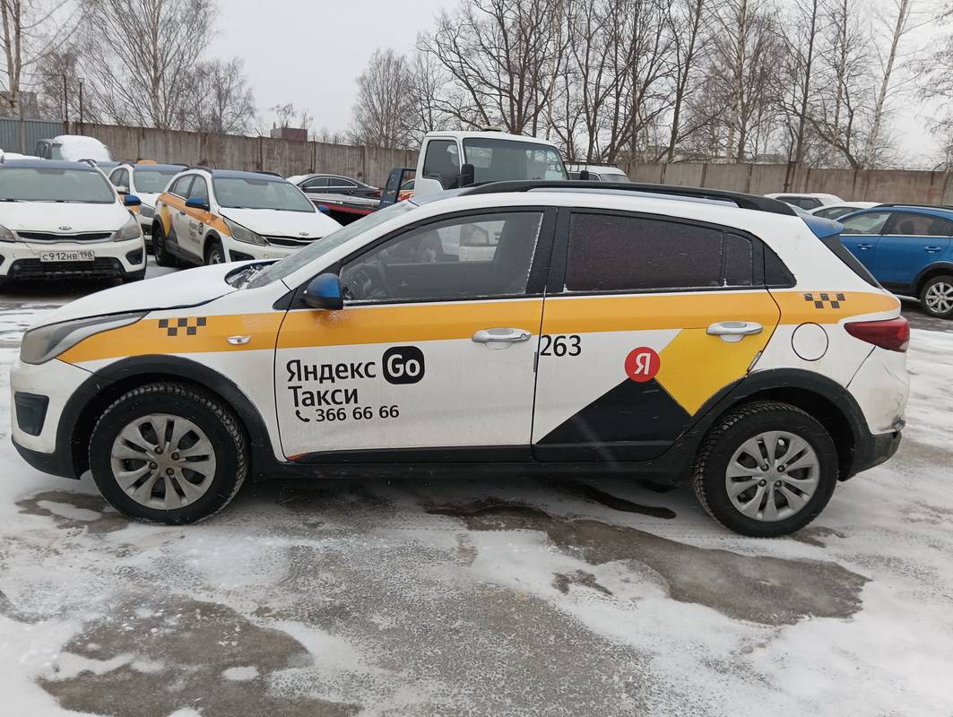 KIA Rio X-Line,  256 300 км, 2019 года в лизинг