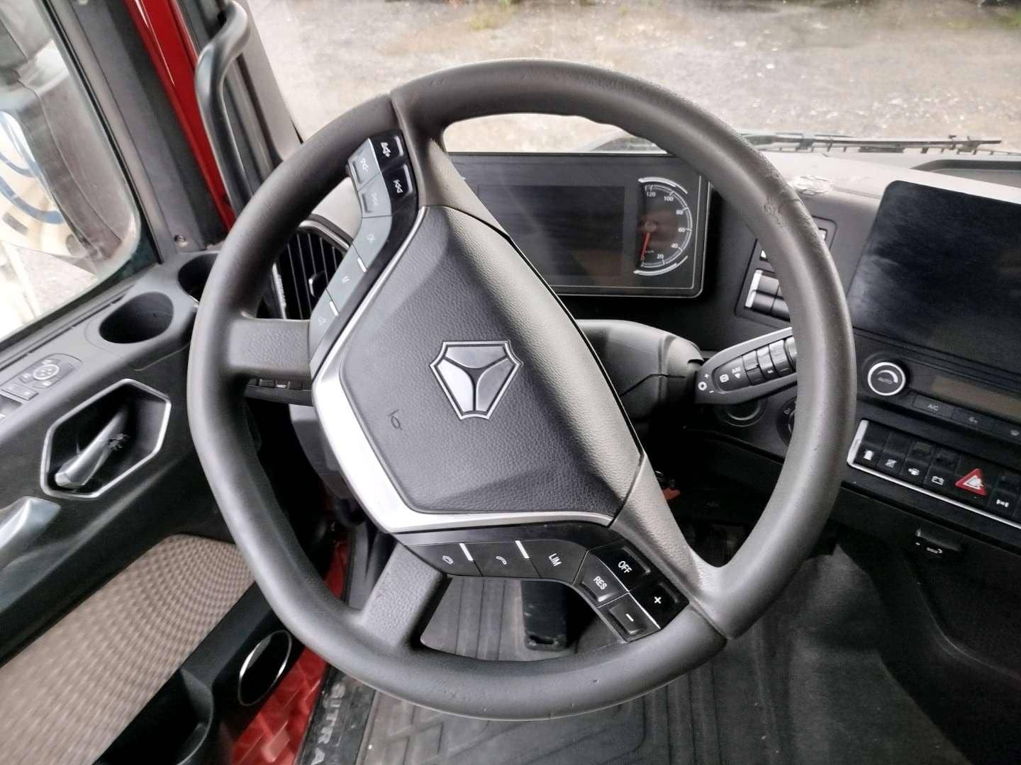 Sitrak C7H MAX ZZ4186V391HE,  700 000 км, 2023 года в лизинг