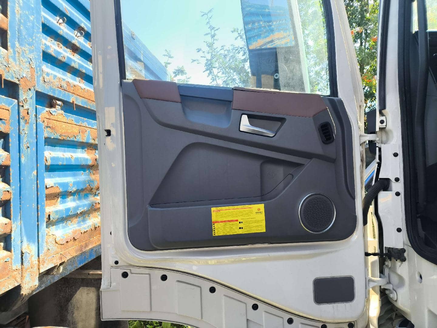 DongFeng GX DFH4180 4x2,  98 944 км, 2024 года в лизинг
