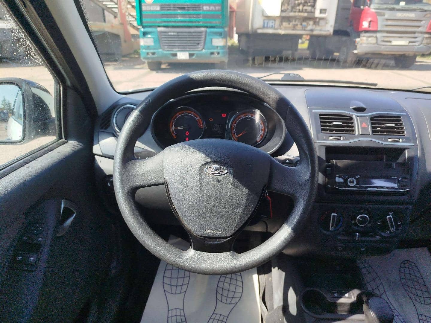 Lada Granta Кросс,  126 842 км, 2023 года в лизинг