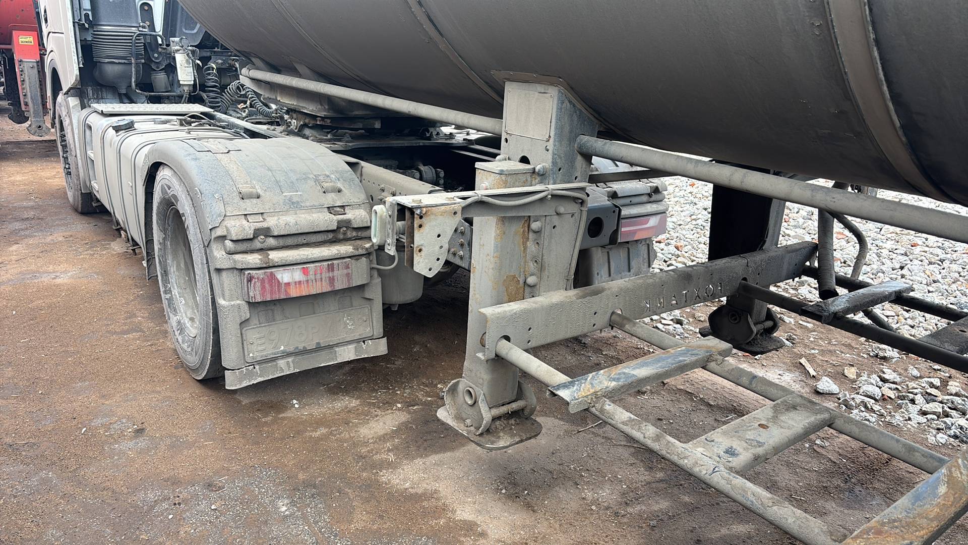 Shacman SX4188YY381,  250 861 км, 2024 года в лизинг