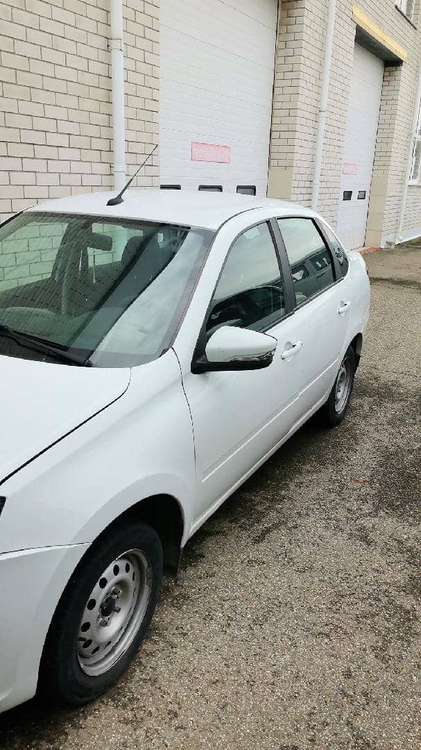 Lada Granta седан,  165 206 км, 2023 года в лизинг