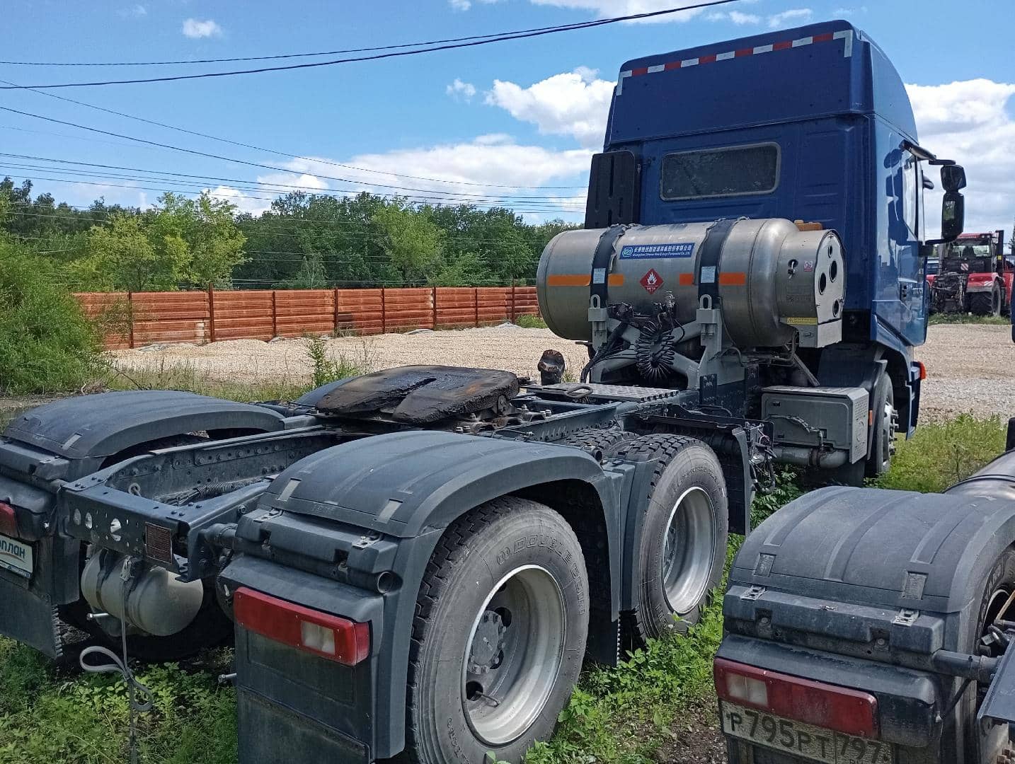 HONGYAN CQ4187HD12381T LNG,  148 813 км, 2023 года в лизинг