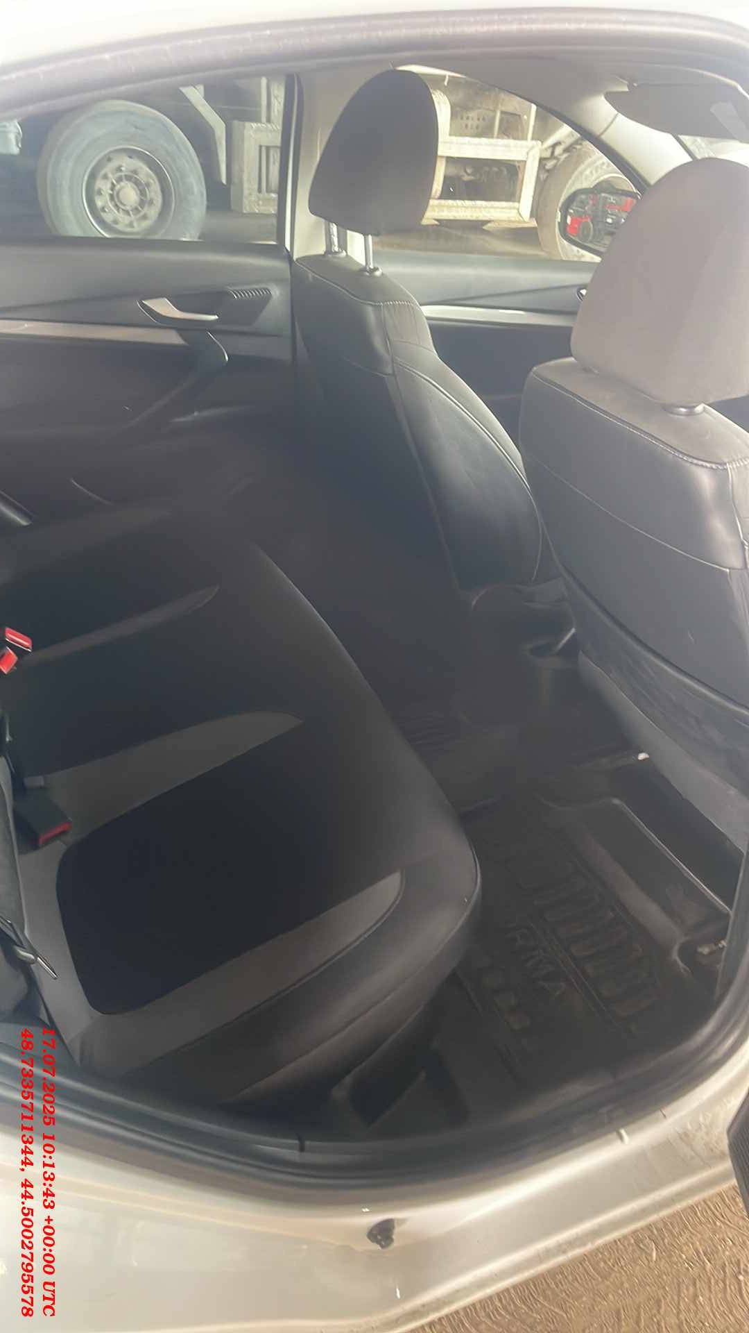 Lada Vesta седан,  100 978 км, 2023 года в лизинг