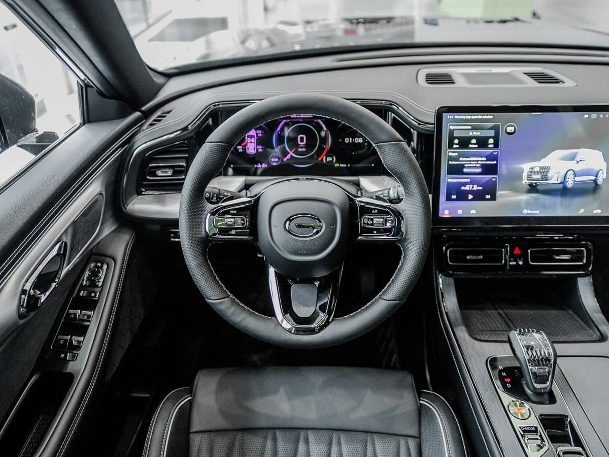 GAC GS8 Джи-Икс Премиум 2.0 АТ полный привод (GX Premium)