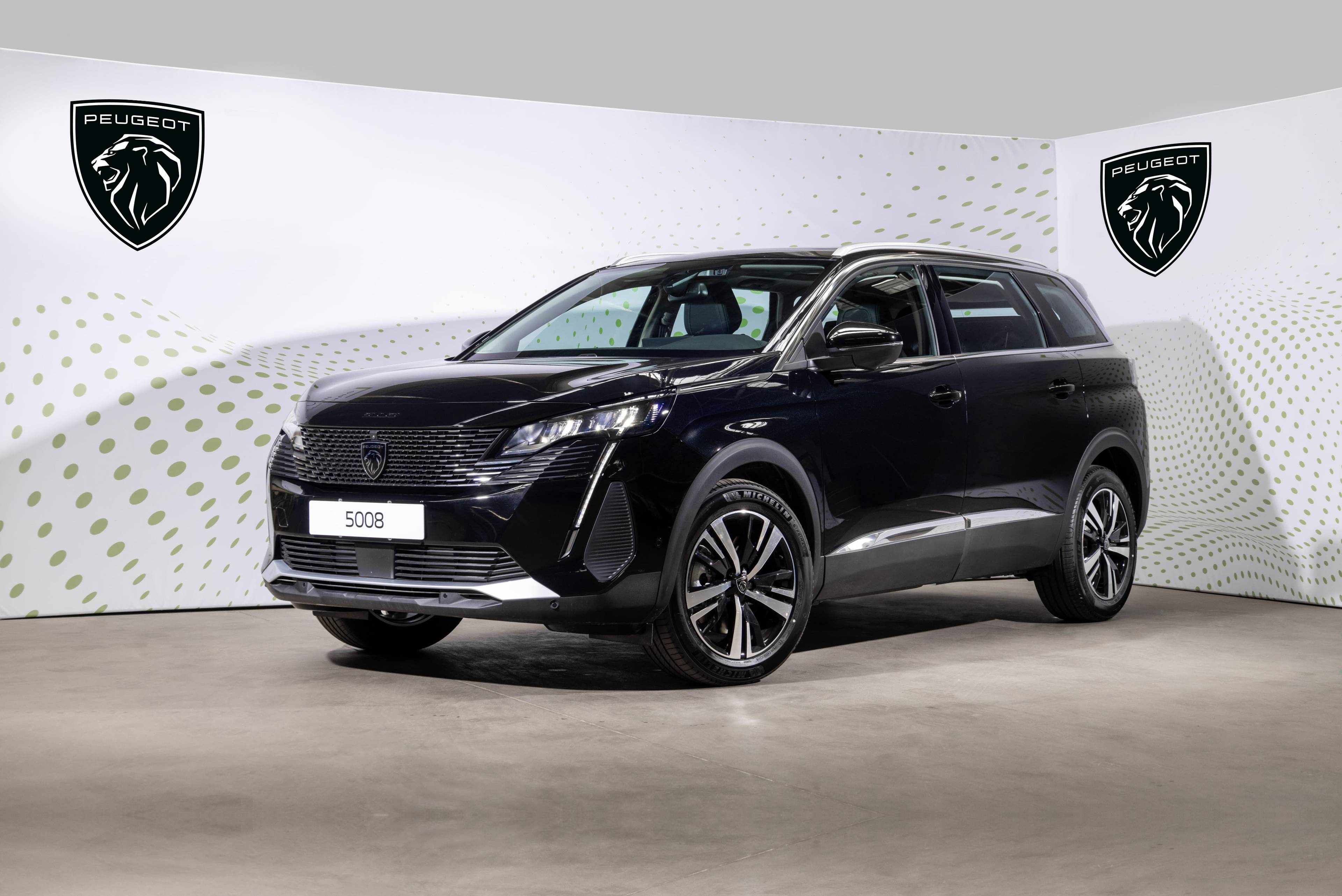 Peugeot 5008 ALLURE  1.8 THP 211hp ATN8
