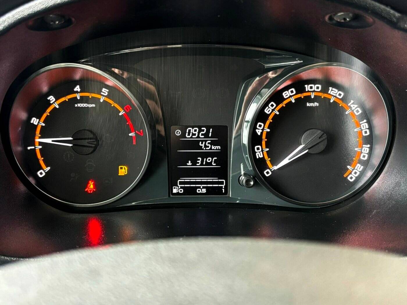 Lada Granta седан Comfort'24 1.6 90hp 5MT