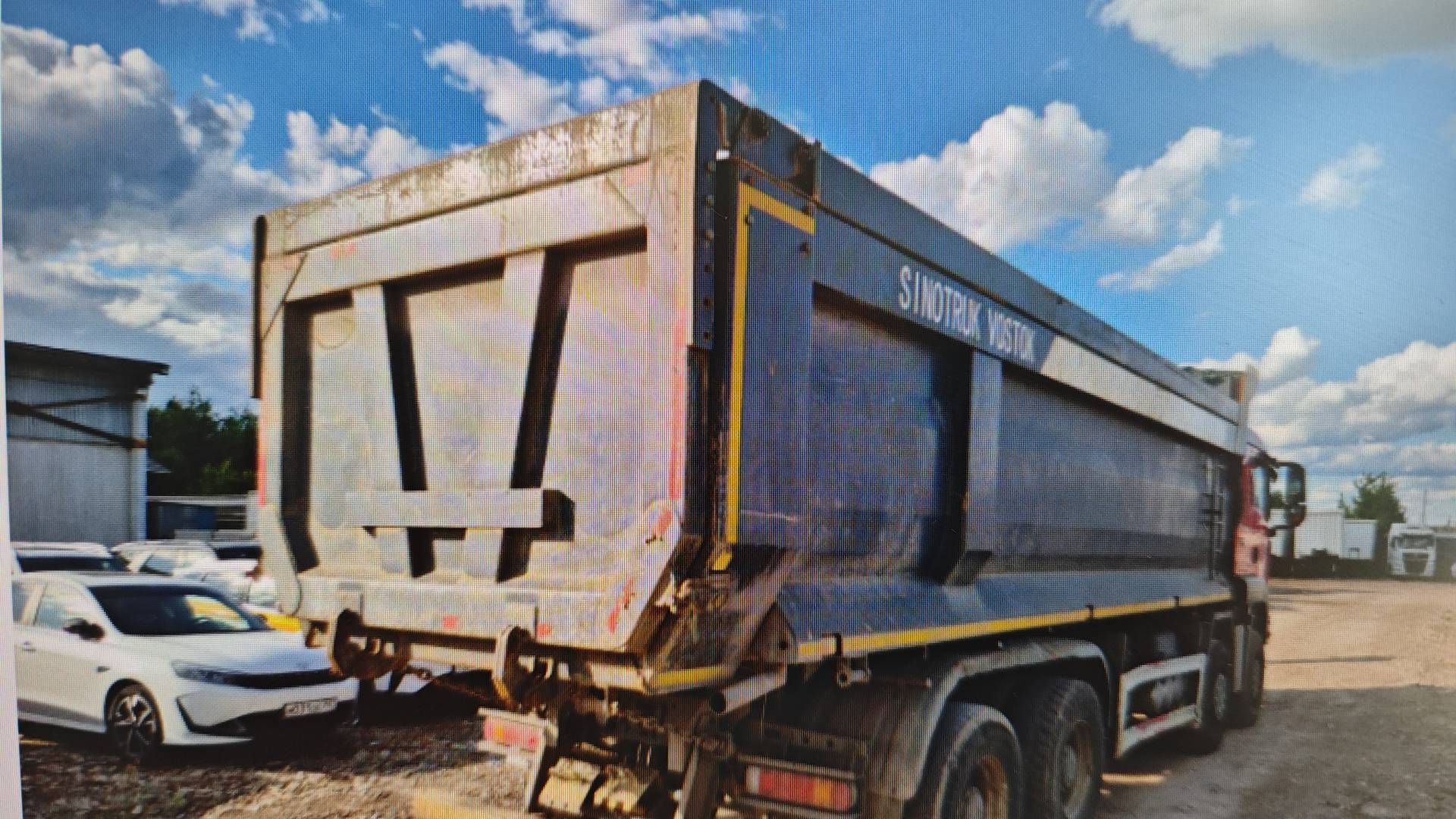 HOWO ZZ3317V386GE1 8х4,  129 518 км, 2022 года