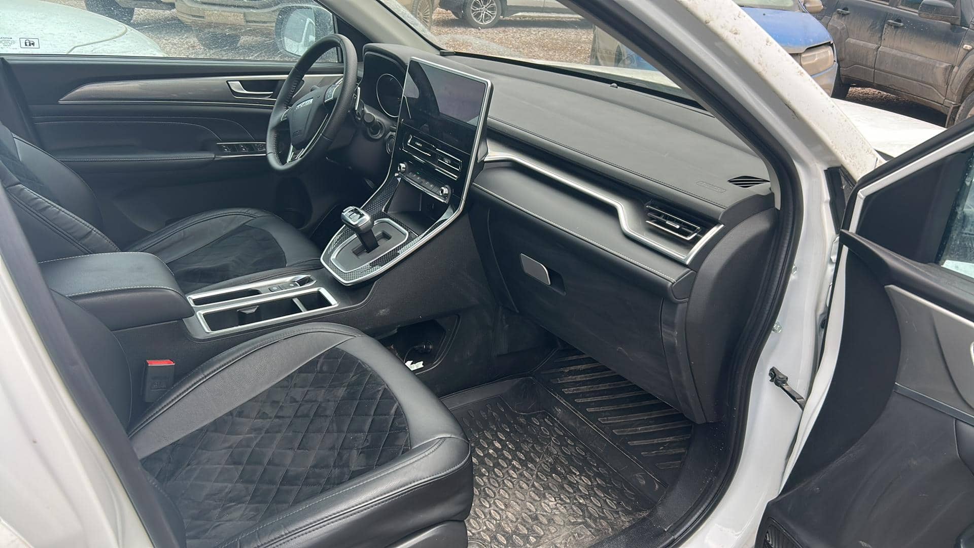 Haval M6,  40 337 км, 2024 года в лизинг