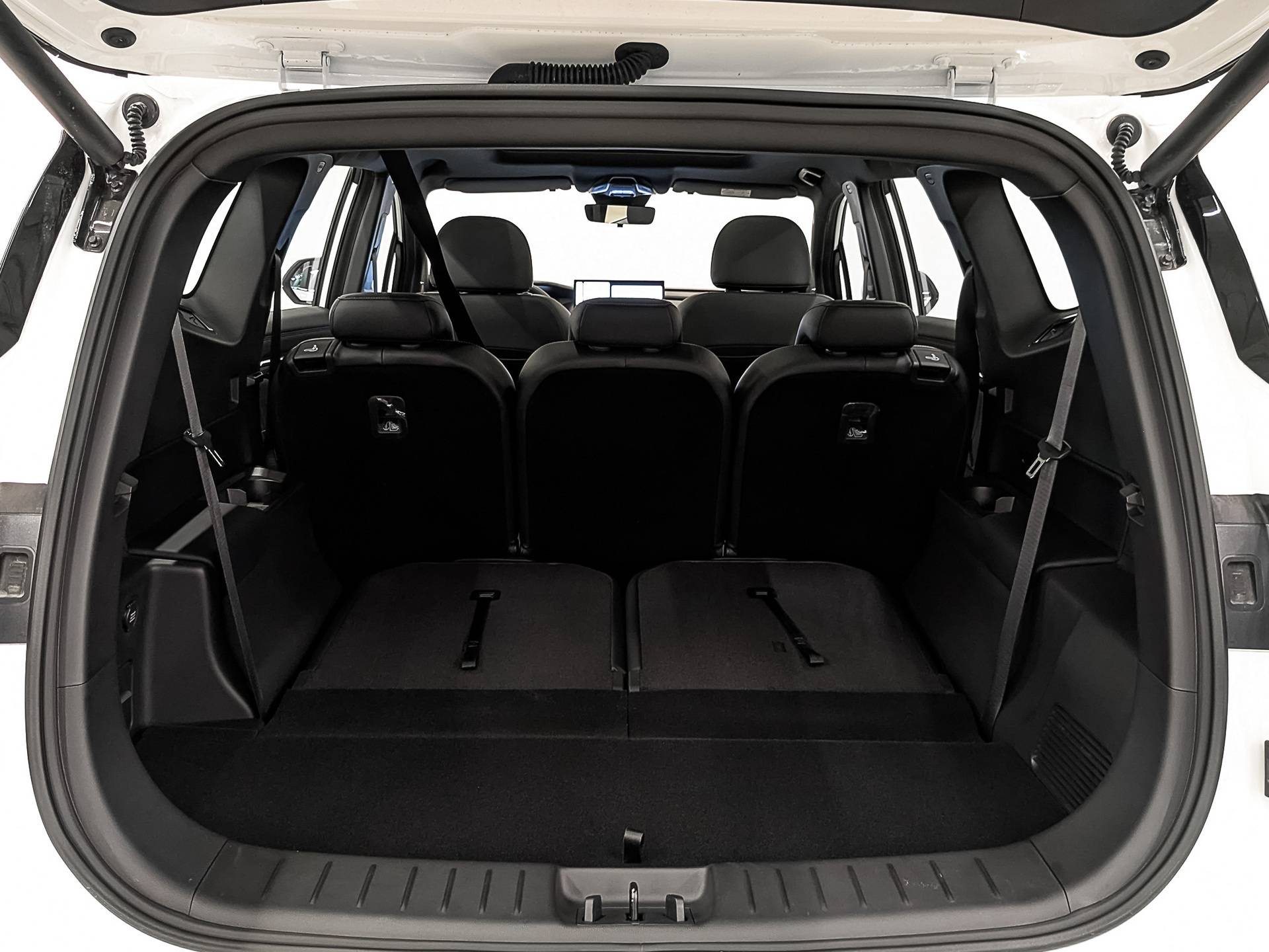 Geely Okavango Flagship 2.0T 7DCT 2WD