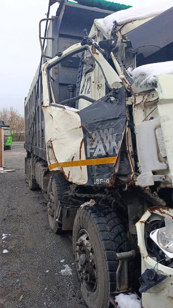 FAW CA3310P66K24T4E5 8х4,  209 990 км, 2022 года