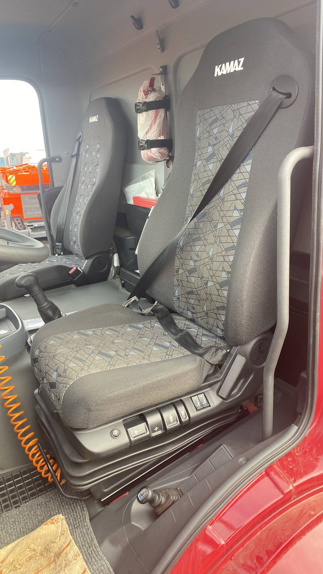 КАМАЗ 65801-Т5 (К5042),  18 286 км, 2024 года в лизинг