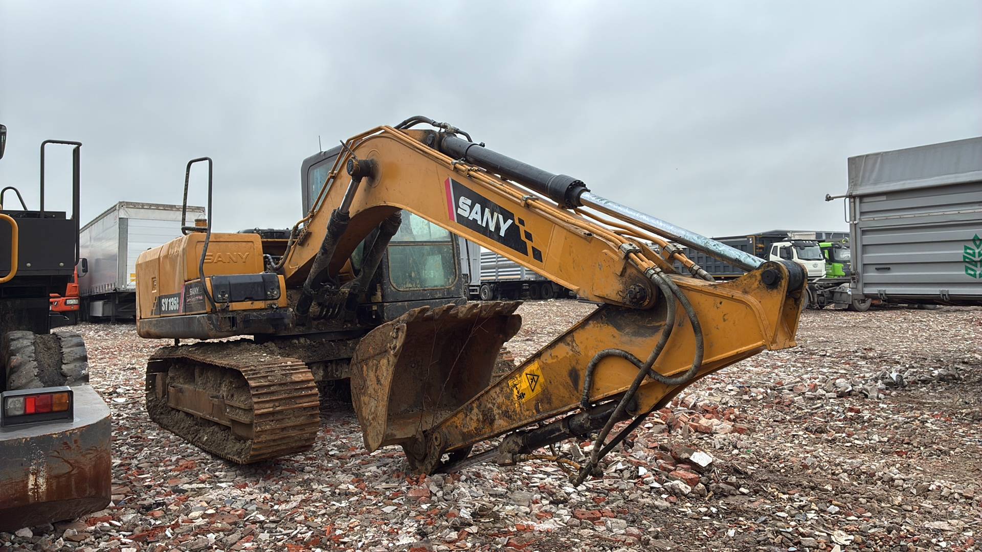 SANY SY135C,  9 600 км, 2022 года в лизинг