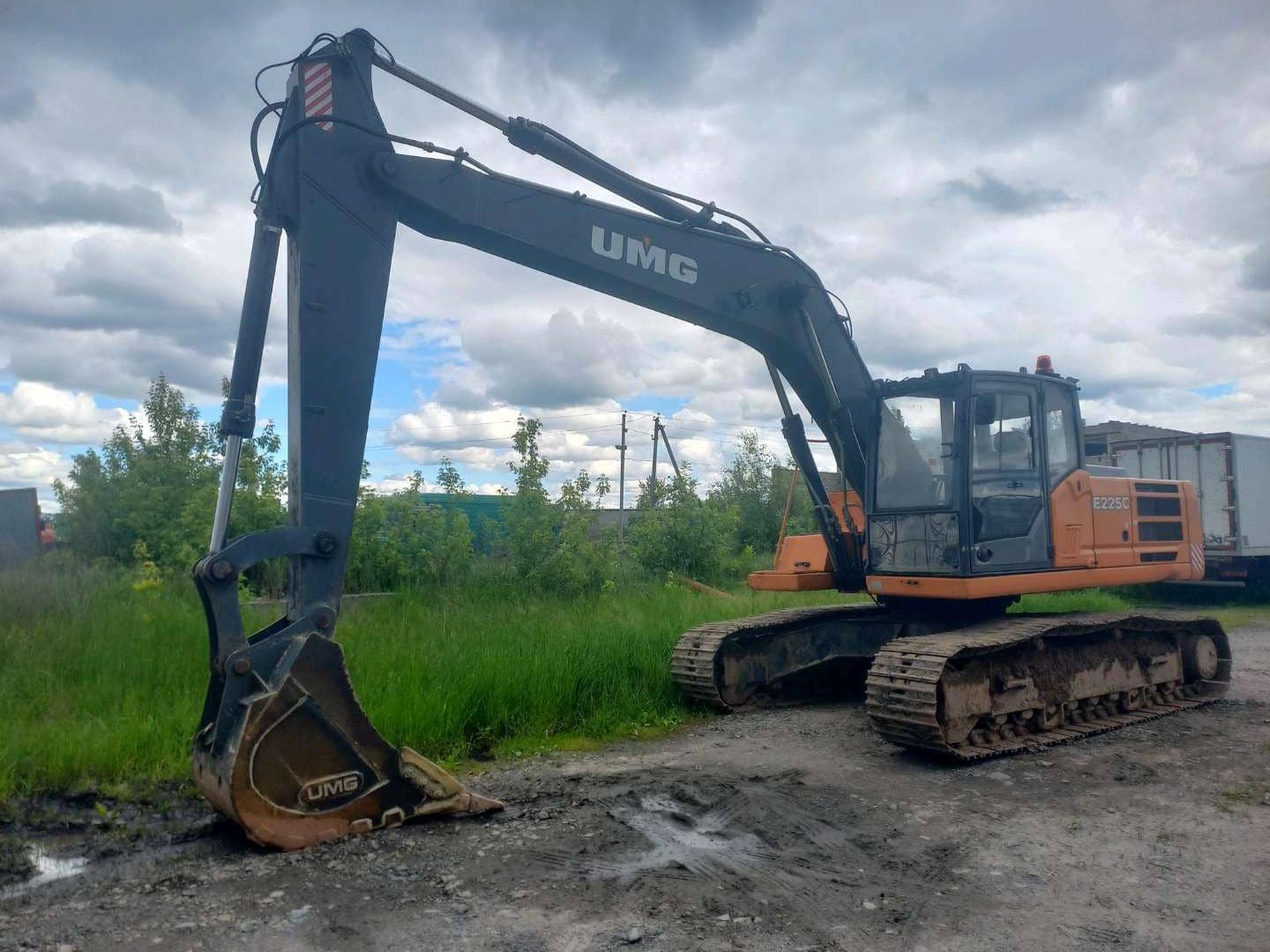Эксмаш/UMG E225C