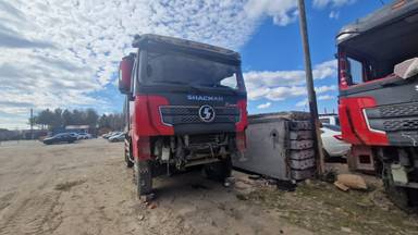 Shacman SX32586T385