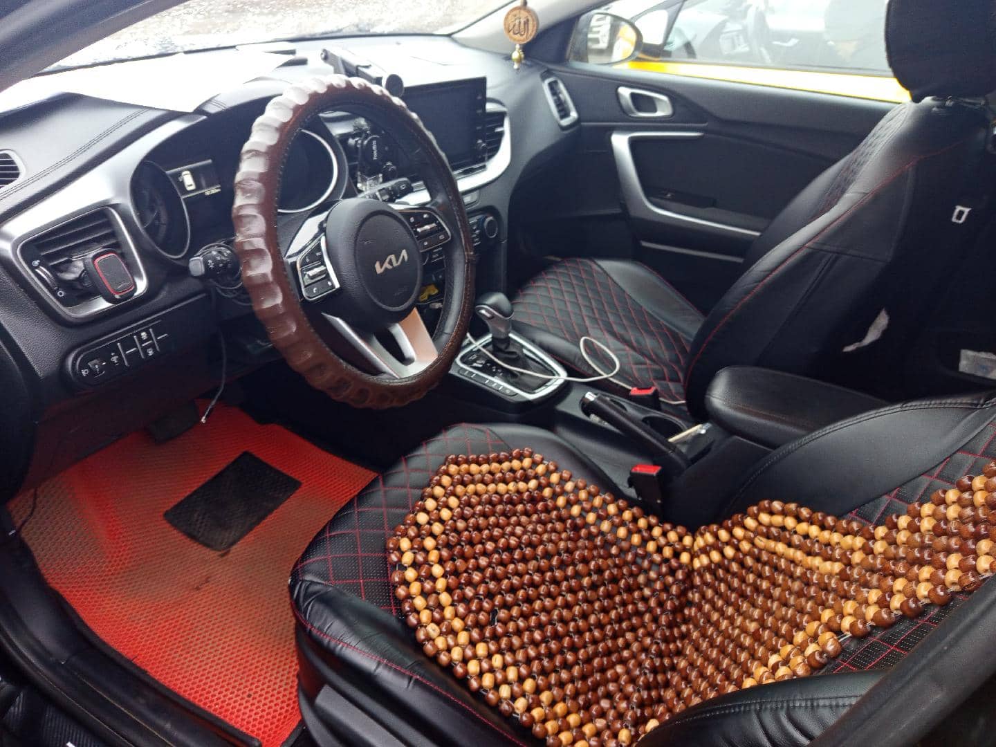 KIA Ceed SW,  181 303 км, 2022 года в лизинг