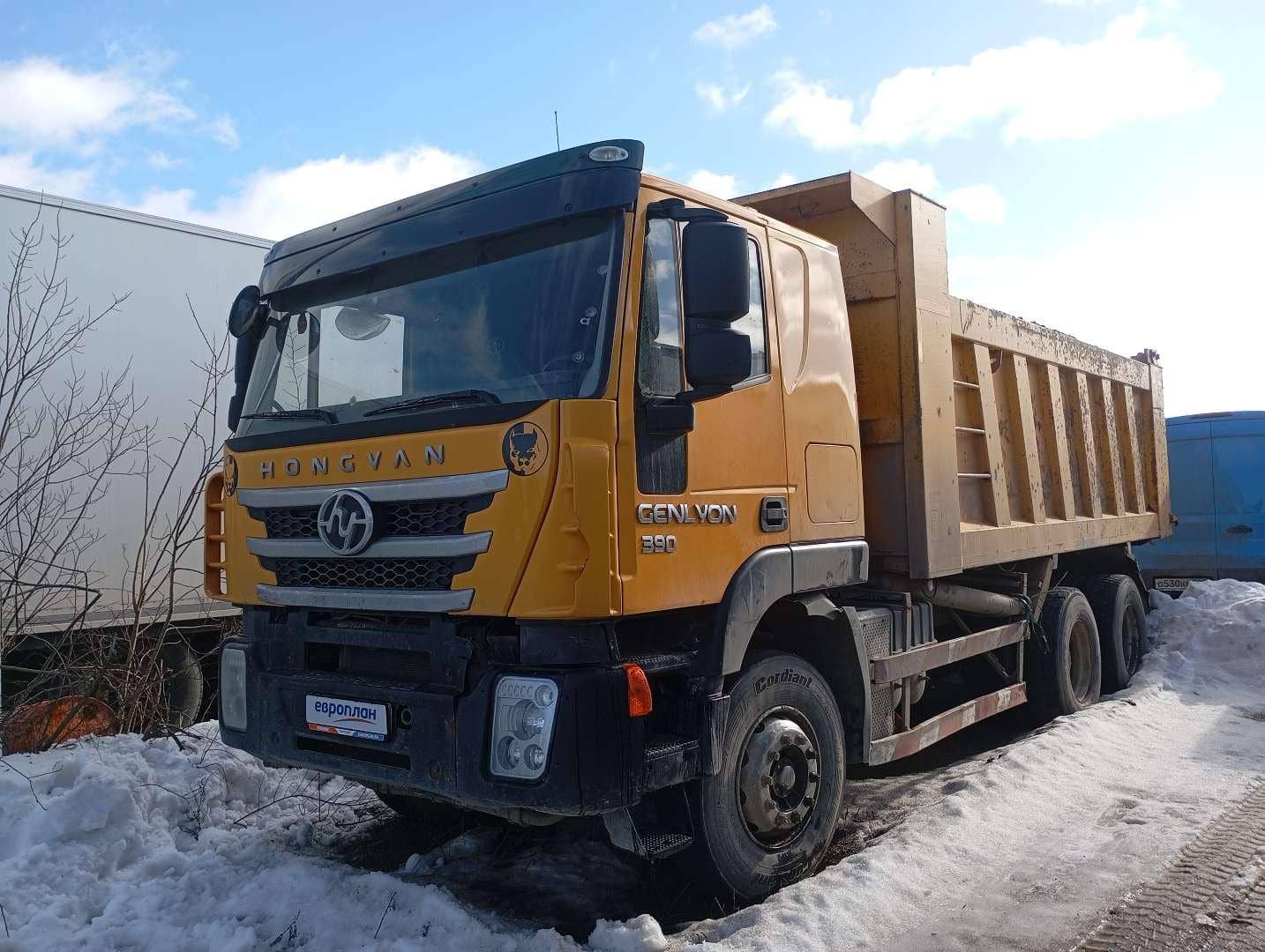 HONGYAN CQ3266HV35,  122 827 км, 2022 года в лизинг