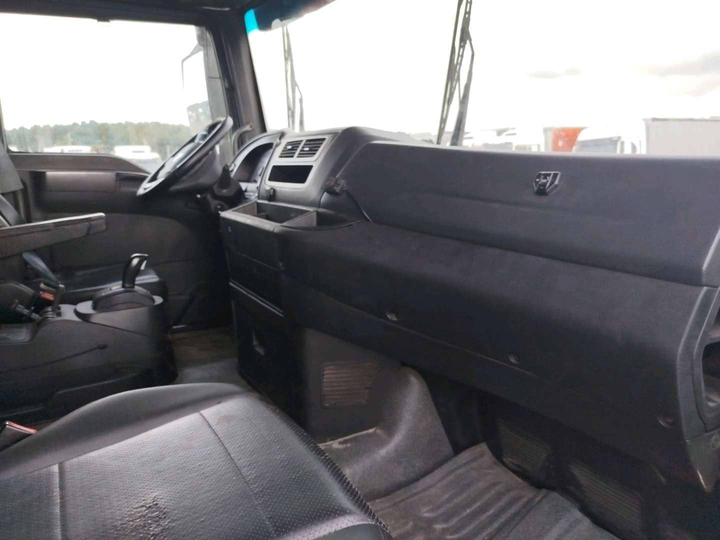 Sitrak C7H 4x2 ZZ4186V361HE,  870 570 км, 2022 года в лизинг