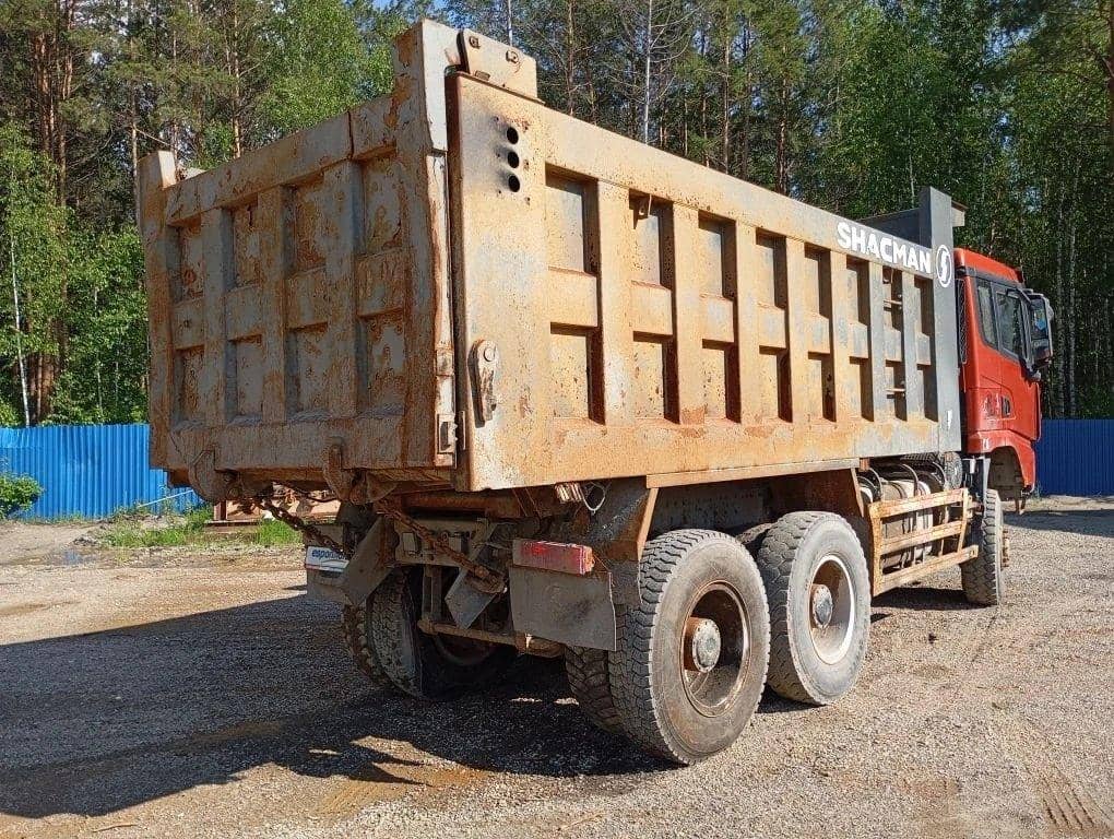 Shacman SX32586T385,  201 379 км, 2022 года в лизинг