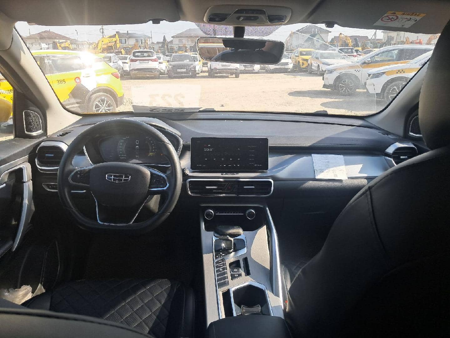 Geely Coolray,  241 877 км, 2023 года в лизинг