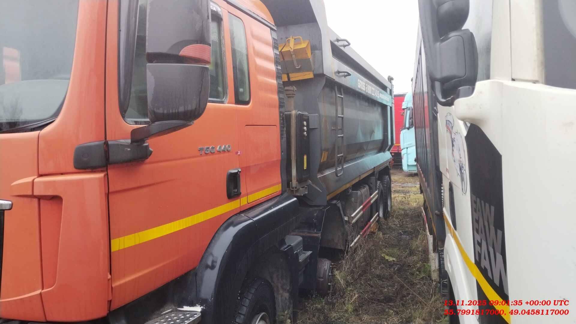 HOWO ZZ3317V386GE1 8х4,  80 000 км, 2022 года