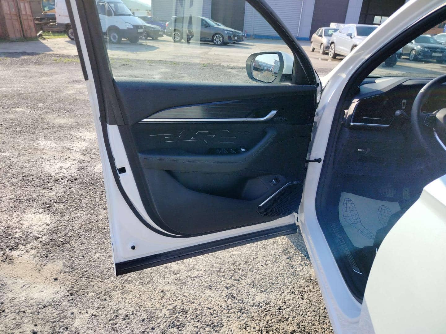 Geely Monjaro,  6 684 км, 2024 года в лизинг