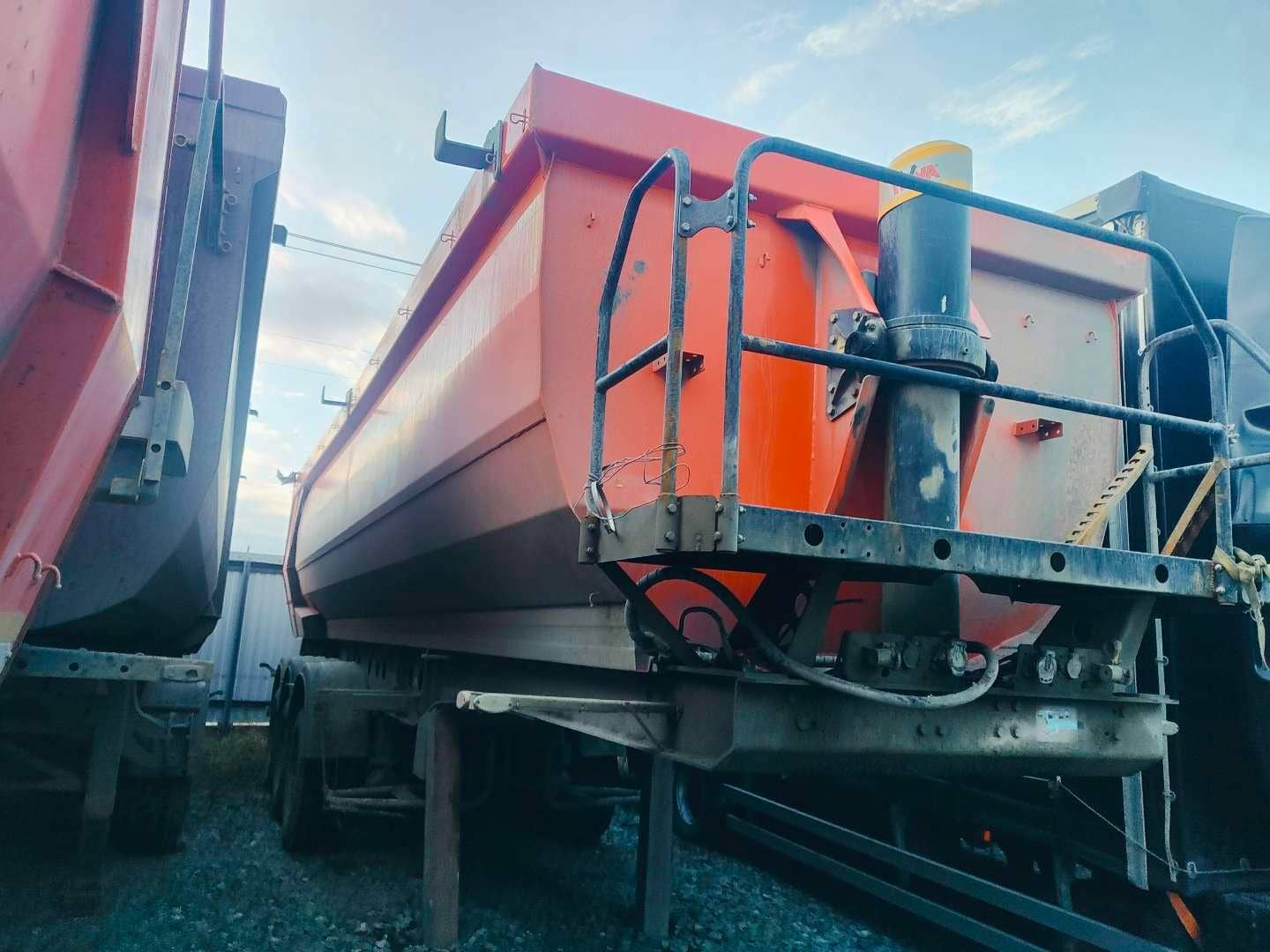 KASSBOHRER Самосвальный DL 22