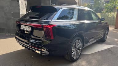 Hongqi E-HS9