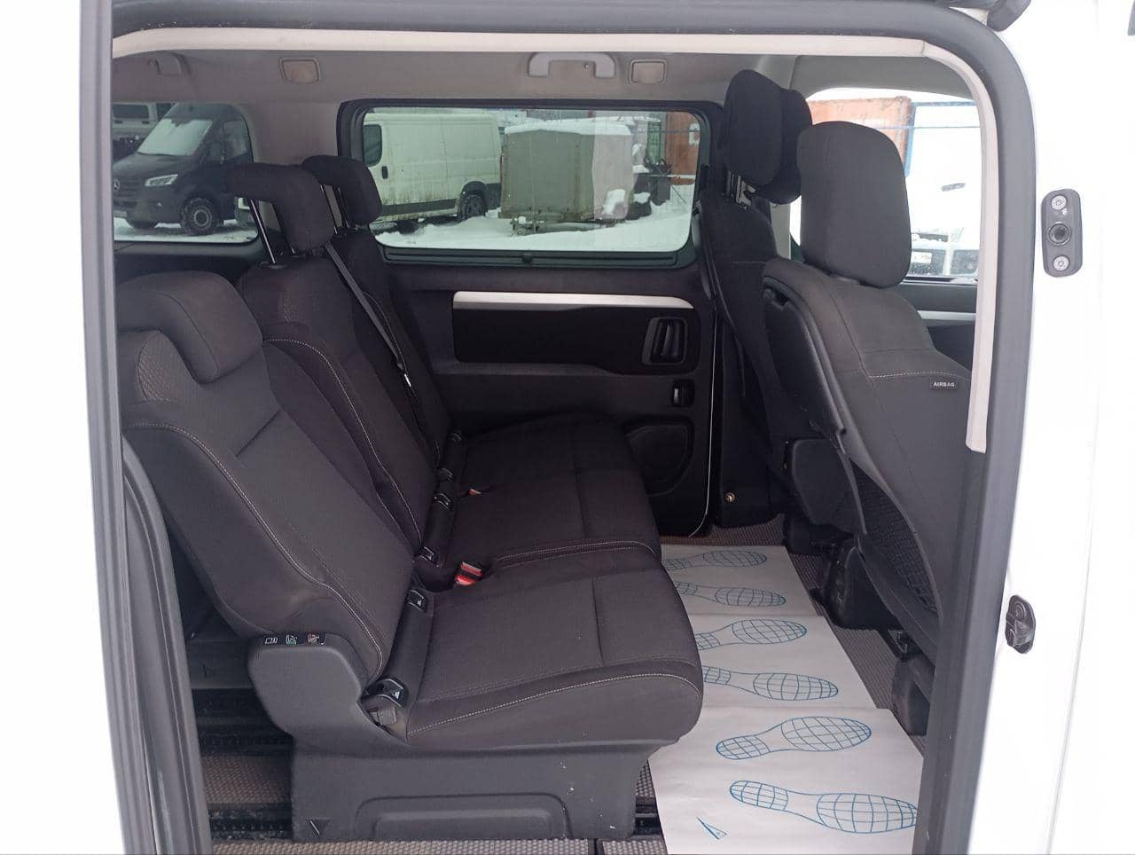 Peugeot Traveller,  343 019 км, 2021 года в лизинг