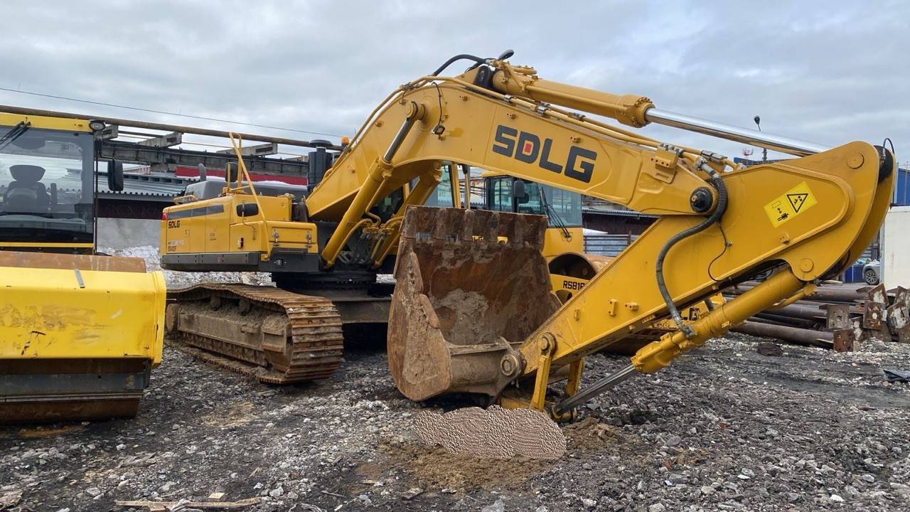 SDLG/LGCE Е6400F Лот 000001786