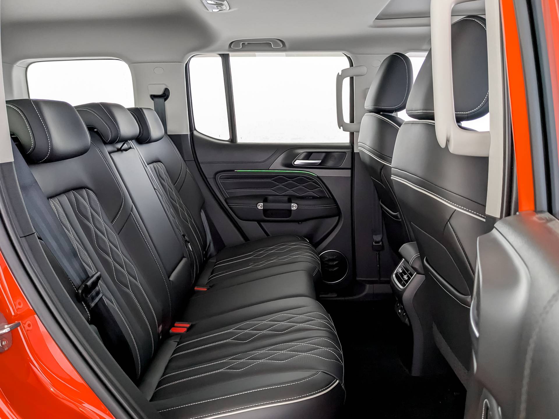 Tank 300 Adventure 2.0 8AT 4WD