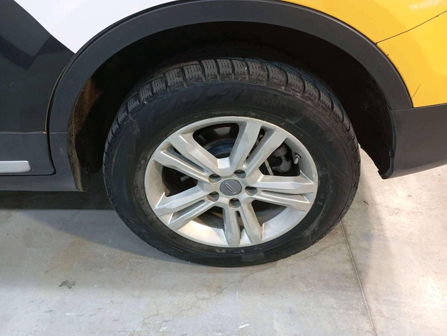 Geely Atlas Pro,  244 791 км, 2023 года в лизинг