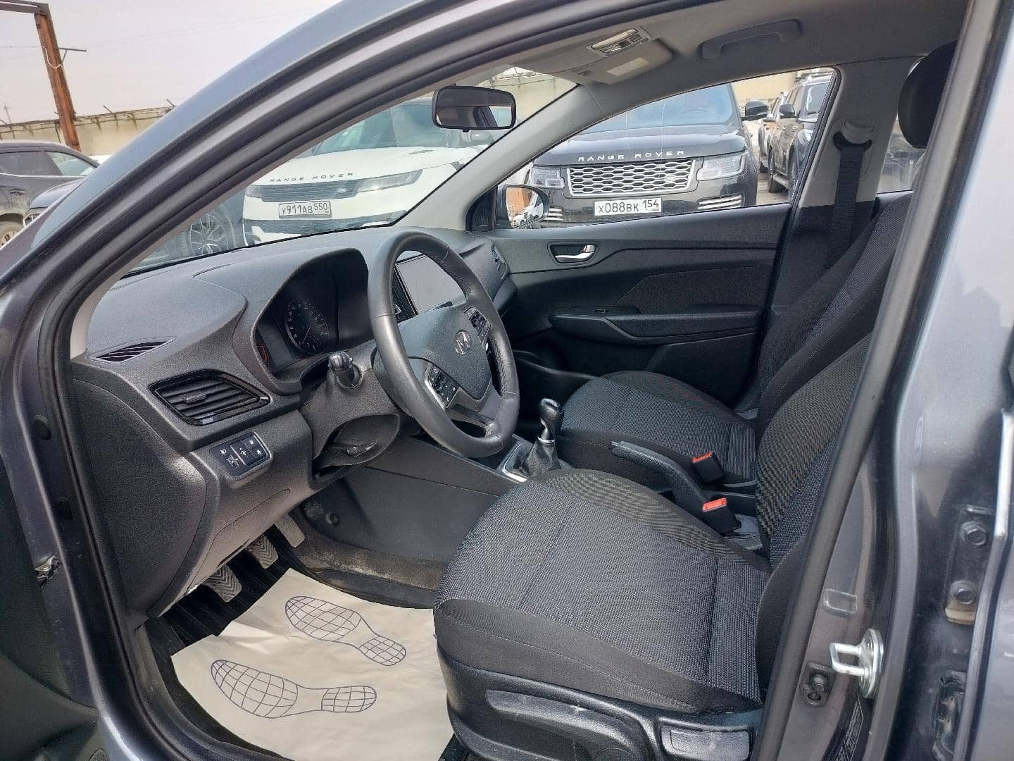 Hyundai Solaris,  71 075 км, 2021 года в лизинг