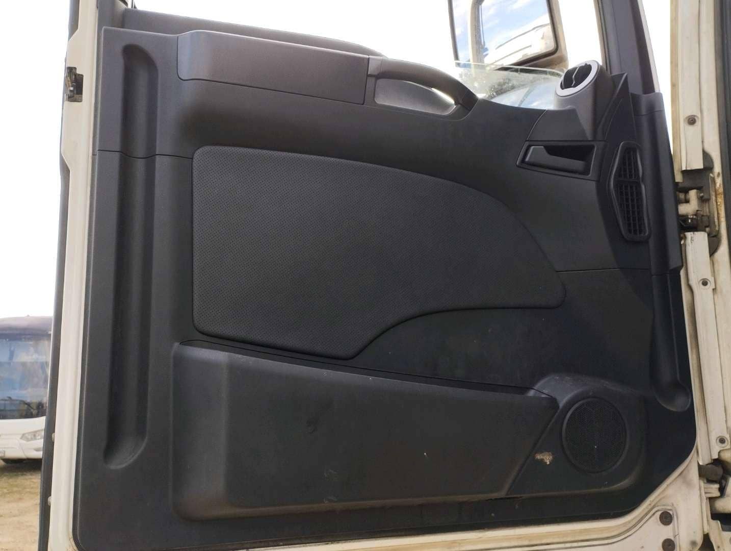 Sitrak C7H 4x2 ZZ4186V361HE,  347 790 км, 2022 года в лизинг