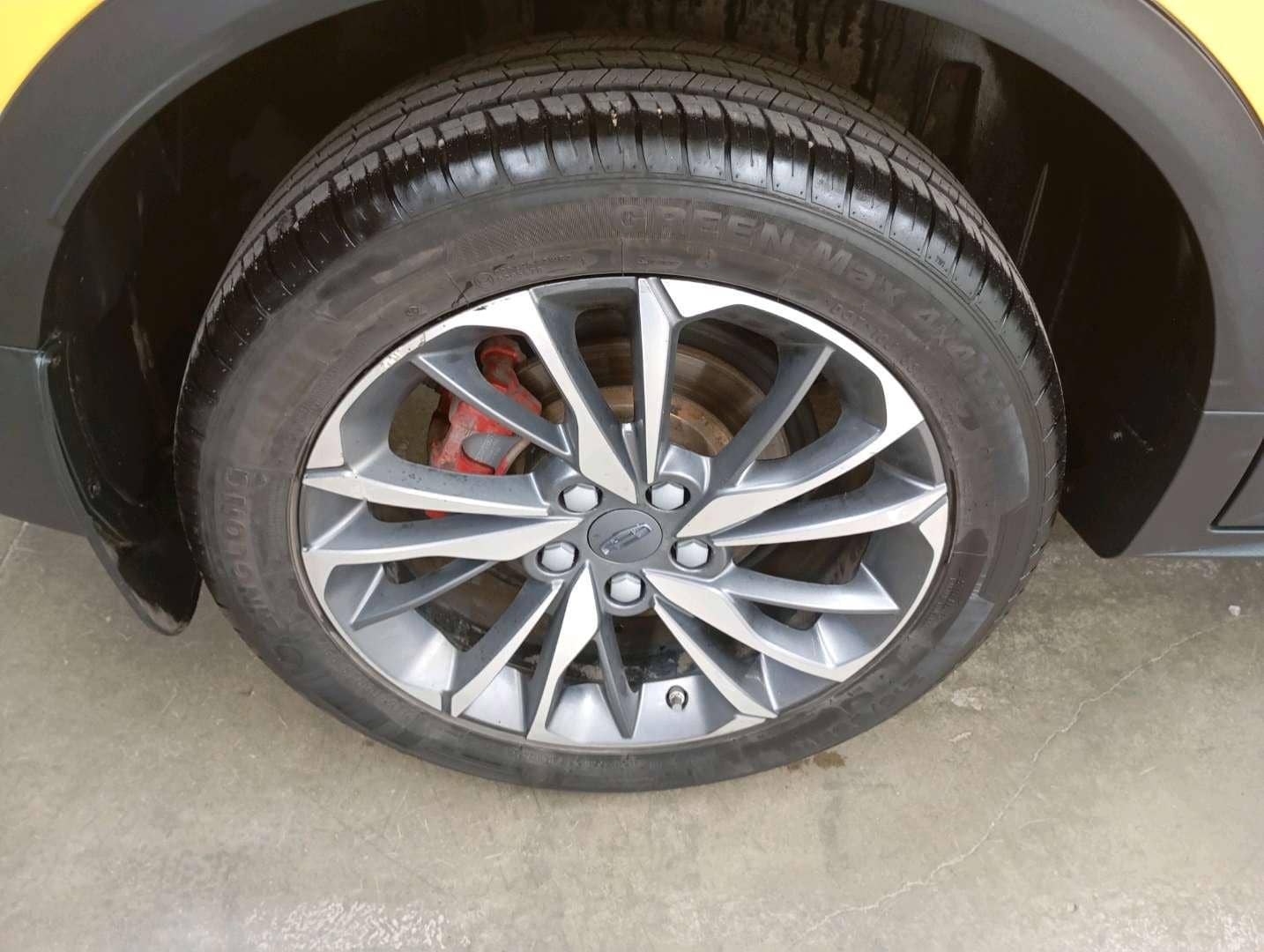 Geely Coolray,  122 557 км, 2023 года в лизинг