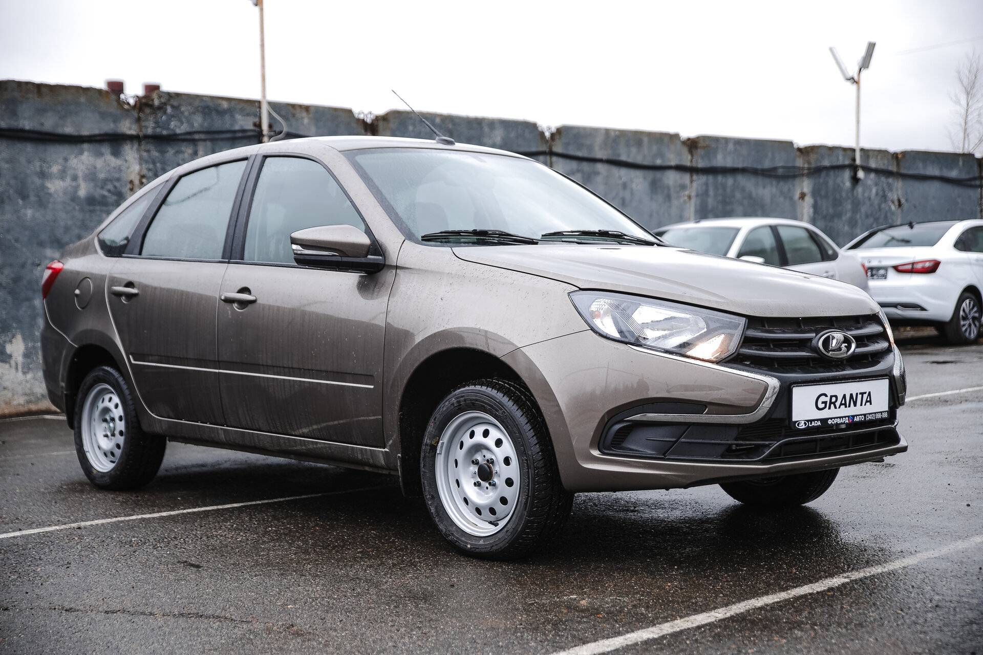 Lada Granta седан Classic 24 Кондиционер 1.6 90hp 5MT