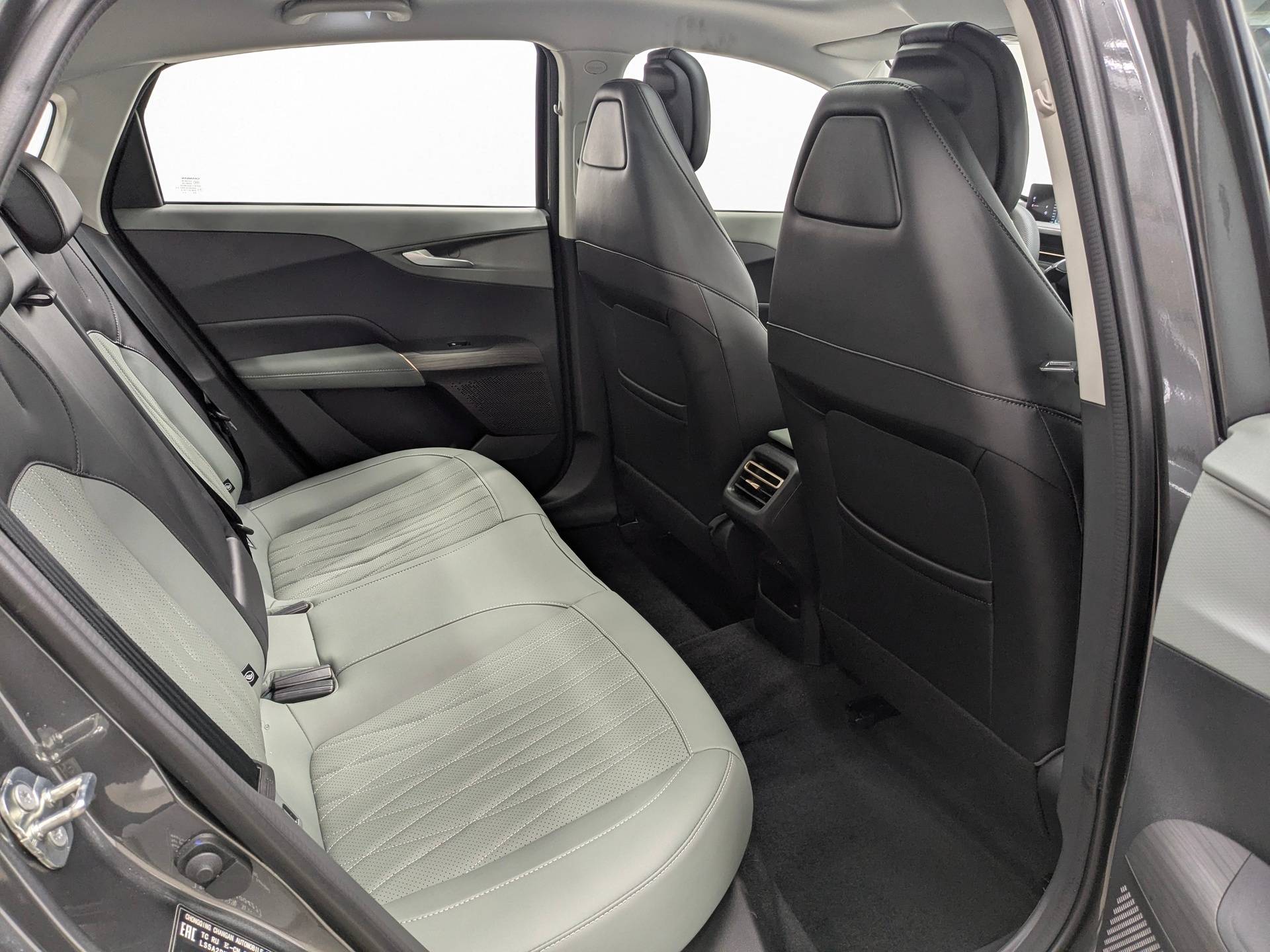 Changan Lamore Tech 1.5 DCT 180hp 2WD 