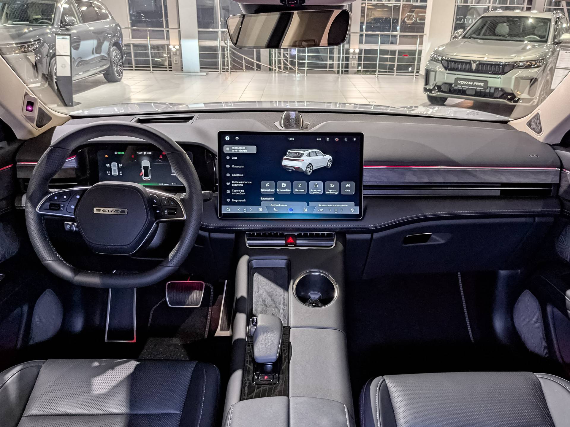 Seres M5 Premium 1.5hyb AT 4WD