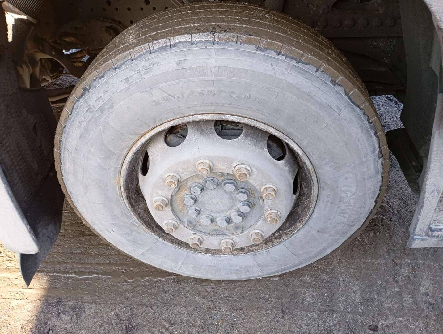 Mercedes-Benz Actros 1853,  306 028 км, 2023 года в лизинг