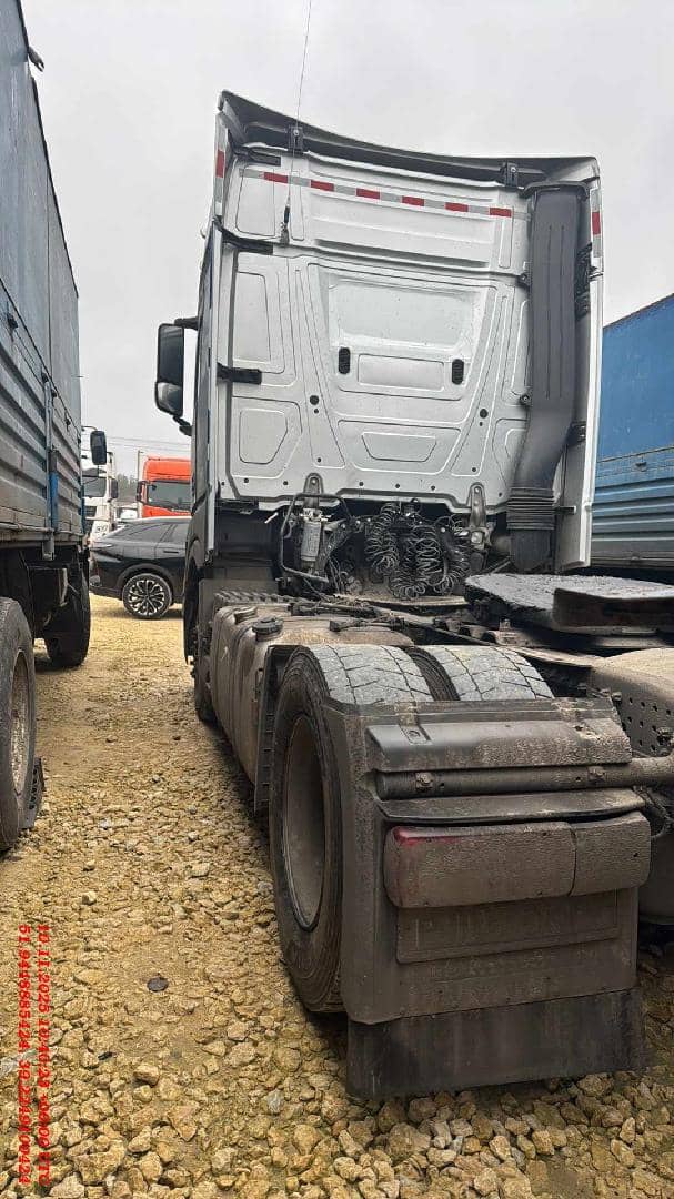 Mercedes-Benz Actros 1853,  294 911 км, 2023 года в лизинг