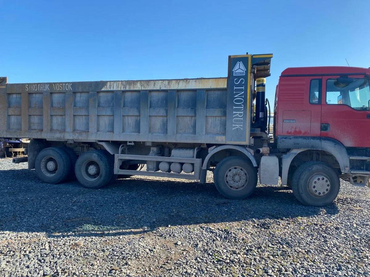 HOWO ZZ3317V386GE1 8х4,  259 824 км, 2022 года в лизинг