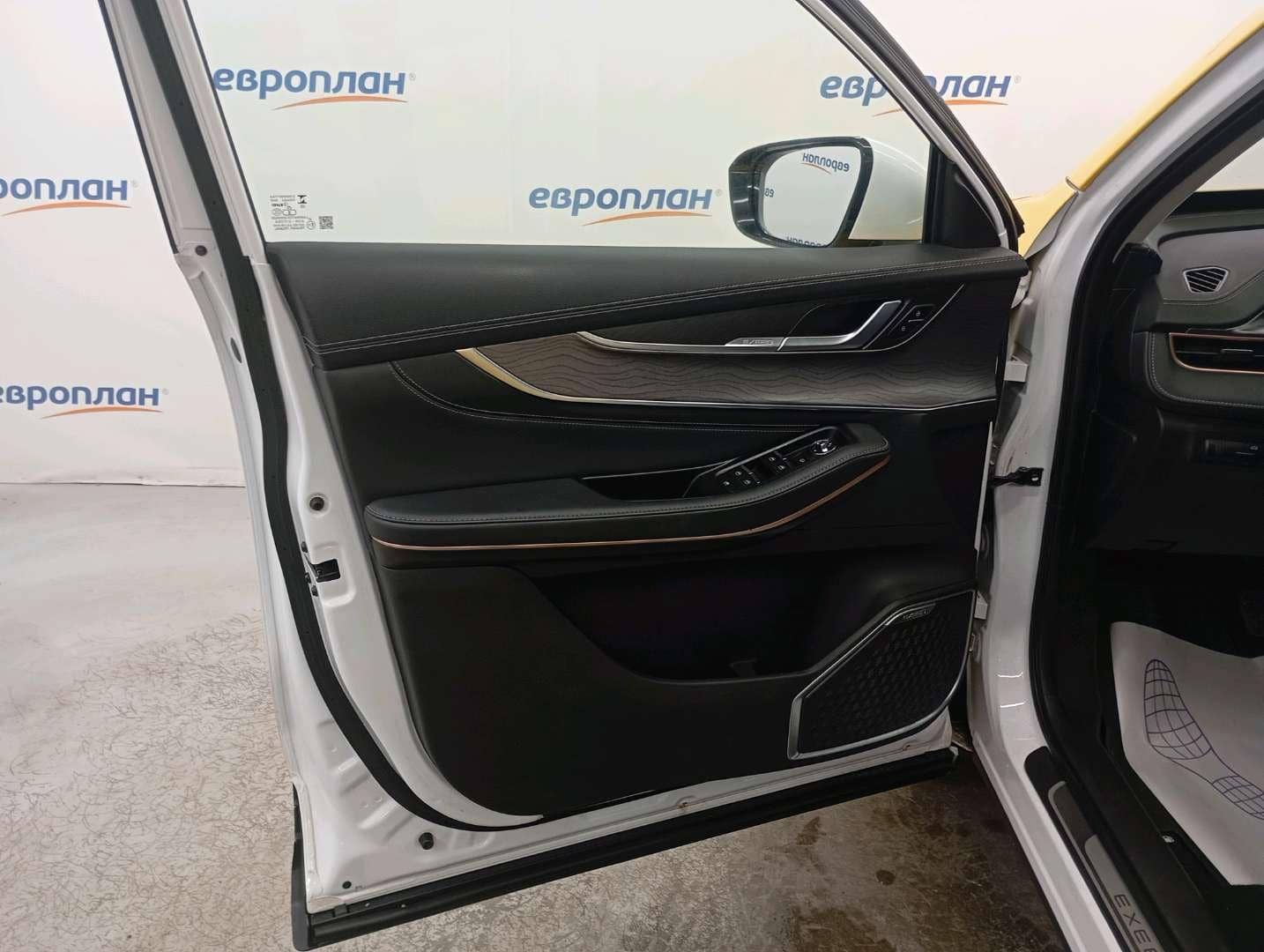 EXEED LX,  153 377 км, 2023 года в лизинг