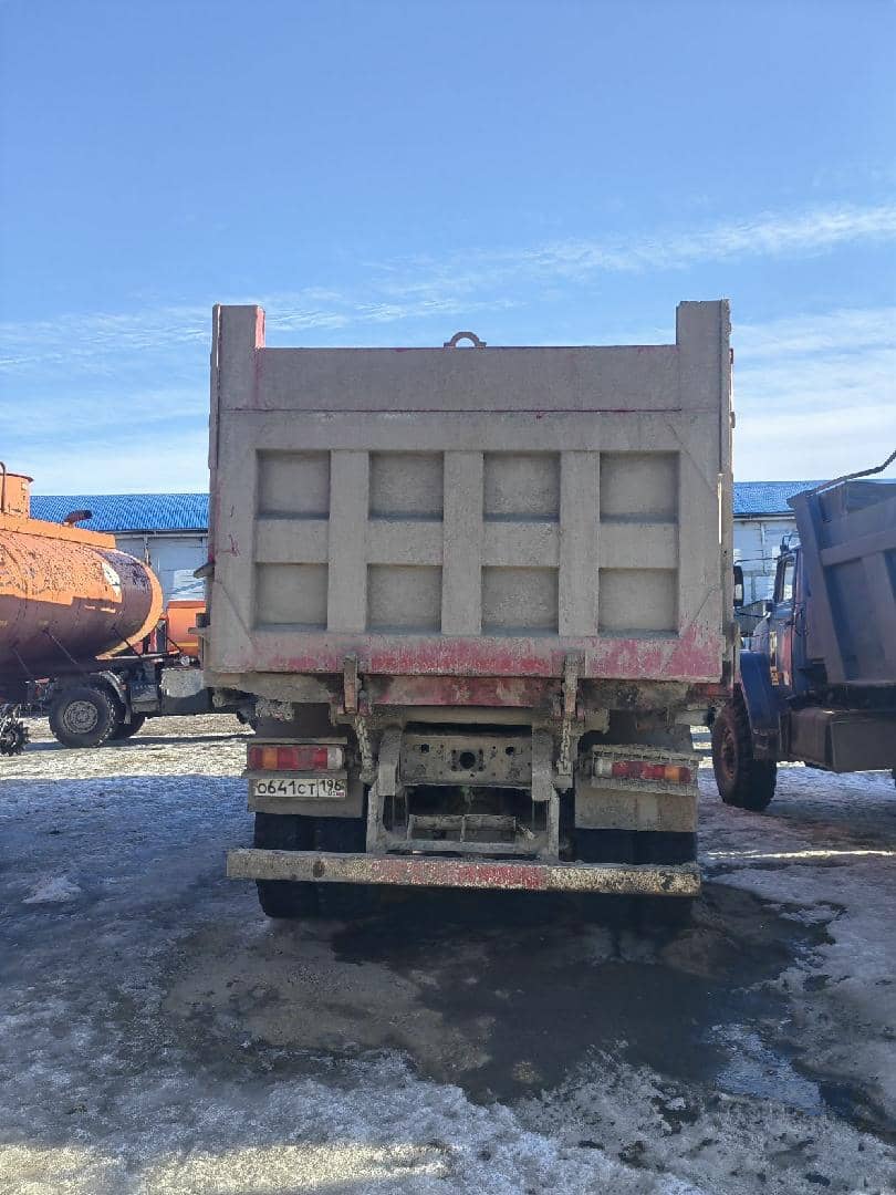 HOWO ZZ3327S3857E 6х6,  130 000 км, 2022 года в лизинг