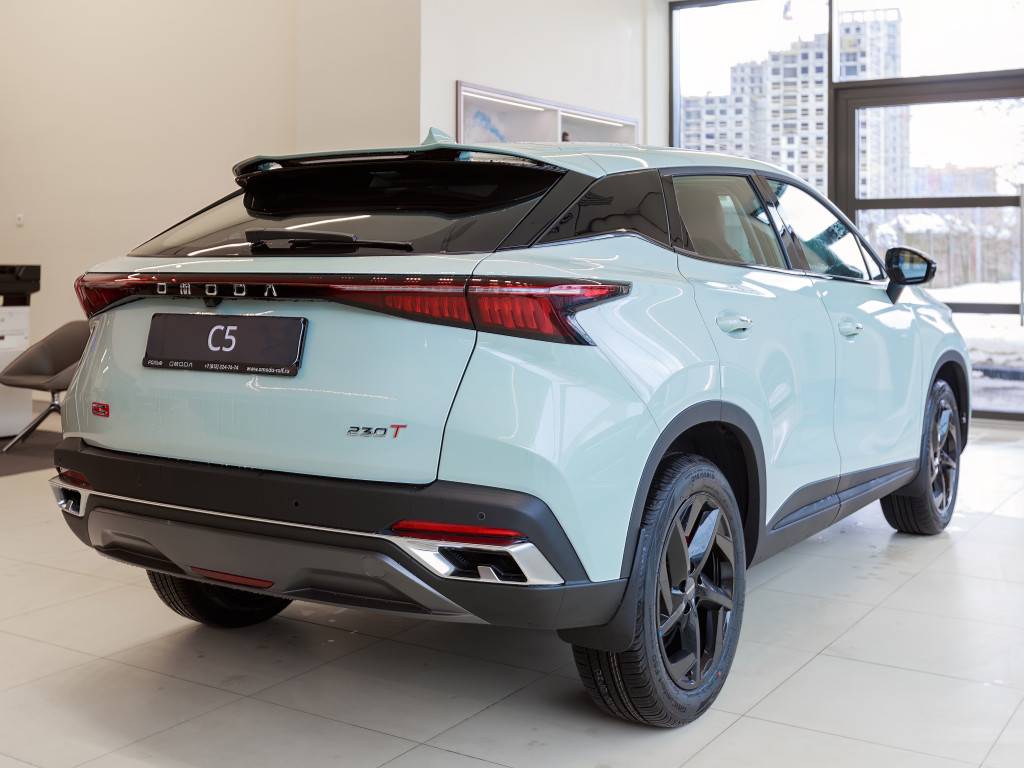 OMODA C5 Active 1.6 DCT AWD